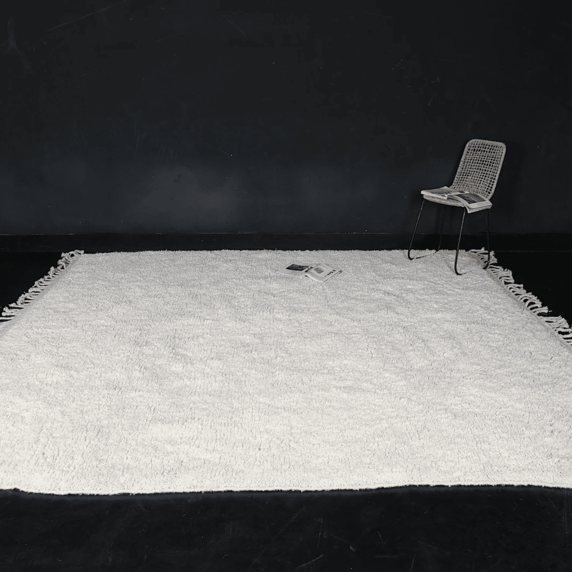 Hand-Woven Beni Ourain Wool Rug - Ivory